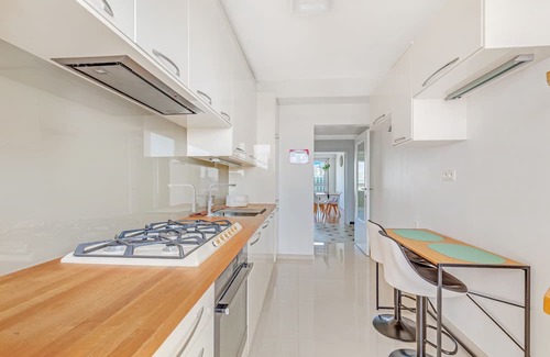 Brussels Apartment | 2-bedroom apartment - Bruxelles Midi (Centre) - 1min walk to gare du midi