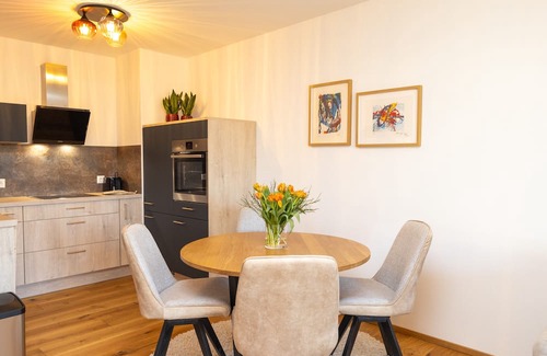 Ledenitzen Apartment | Modern, new vacation apartment with mountain views, not far from idyllic Lake Faak