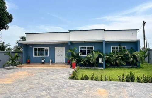 Ho House | Cozy smart living away from home