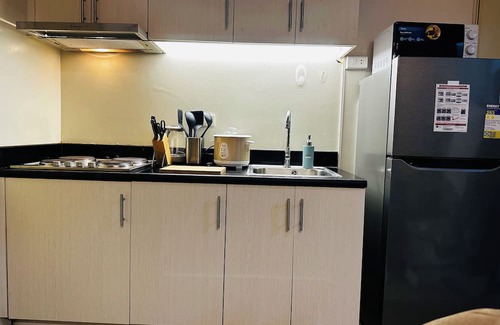 Salcedo Village Condo | Cozy 2-bedroom condo with AC, WiFi in pleasant Makati