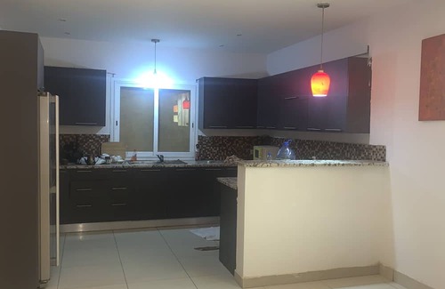 Saly Cottage | Spacious 4 bedroom cottage in charming Saly with WiFi, AC Rent rooms