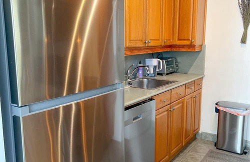 Waikiki Condo | Serene Waikiki Skytower 1-Bedroom | Open-Air Lanai