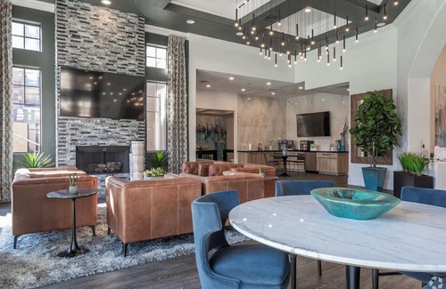 Glendale Sports and Entertainment District Apartment | 2BR by Stadium Pool, Parking, Gym 06
