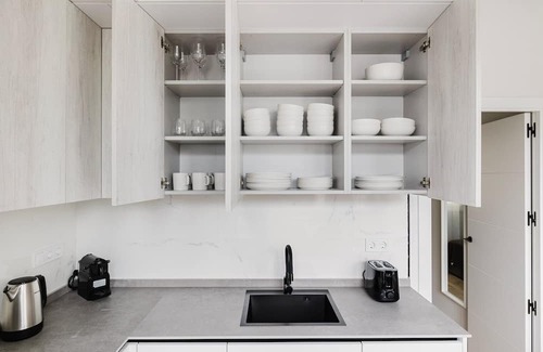 Cotos Apartment | Blueground | Castilla, AC & w/d, nr Retiro