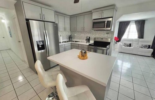 Chupacallos House | Ceiba Vacation Rental 3/2, 5 beds free parking