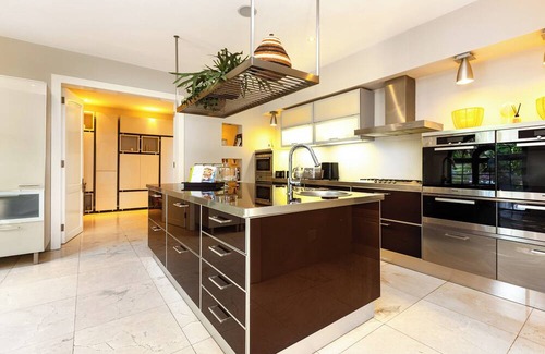 La Lucia Apartment | Peaceful 3-Bed Home | Pool, Garden, Sea Views