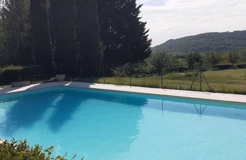 Saint-Rabier House | Perigord house near Lascaux and historic sites. Large garden + pool.