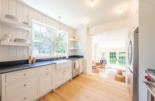 Bellport House | Renovated 3-bedroom house in Bellport Village with Pool
