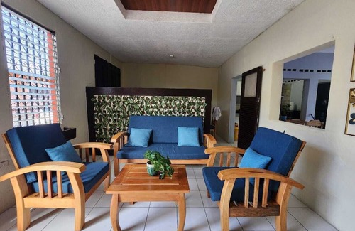Granada House | 3-bedroom Meraki House in delightful Granada with WiFi