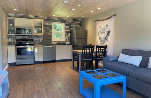 Sooke Cottage | 1-4 Cottage Units with Waterfront and Beach Access - Sleeps up to 14 Guests