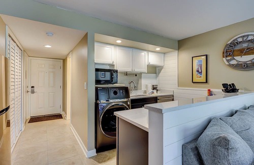 South Beach Villa | Sunset Rentals- 1687 Bluff Villas
