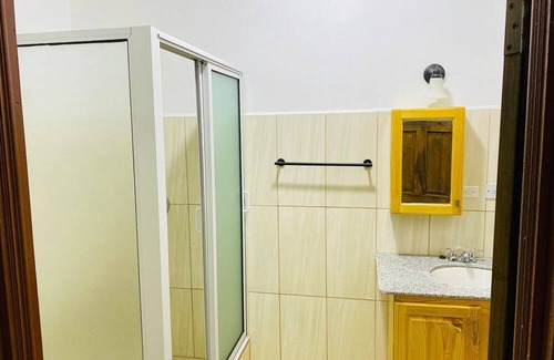 Georgetown Apartment | Quiet and spacious 2-bedroom apartment with AC, WiFi in exciting Turkeyen