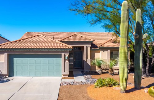 Quail Creek House | Resort style in renowned golf community