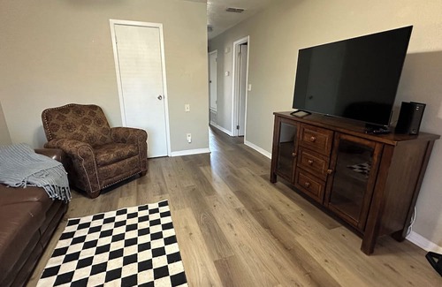 Wichita Falls House | "5 Star" Room at Lavell/Pet-Friendly!