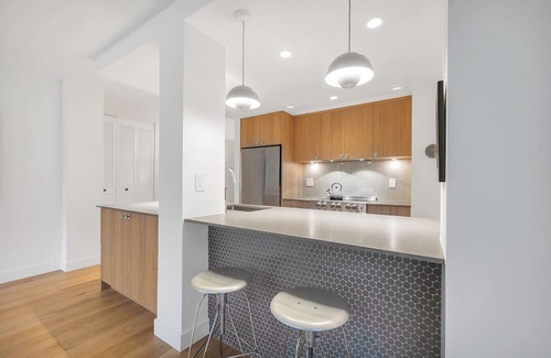 West Side Apartment | D38 - Large 2 bedroom 2 bathroom