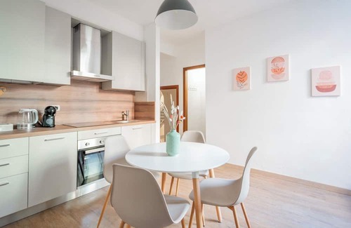 Citta Bassa Apartment | SAN LAZZARO HOUSE - Cozy and modern - Piazza Pontida - Center