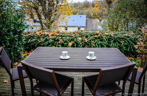 Danestal House | Surface area : about 50 m². Level 0 : Living room with bed-settee. Kitchen with coffee machine