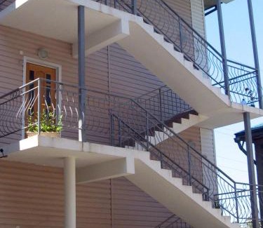 Lazarevskoye House | Svirskiy Pliazh Guest House