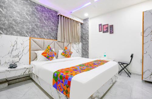 Ahmedabad Hotel | FabHotel Sun View
