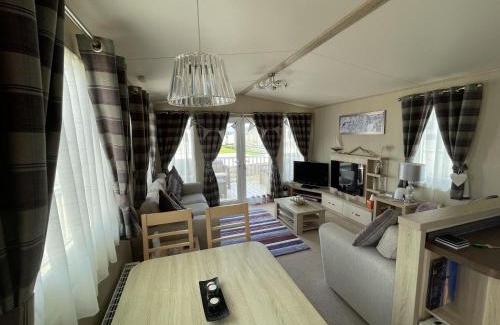 Lossiemouth House | Laineys Haven caravan at Silversands