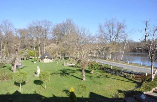 Nouan-le-Fuzelier Hotel | Le Moulin de Villiers