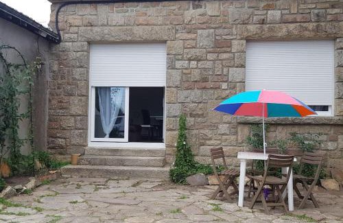 Hennebont Apartment | Appartement T2 indépendant à 20 min des plages