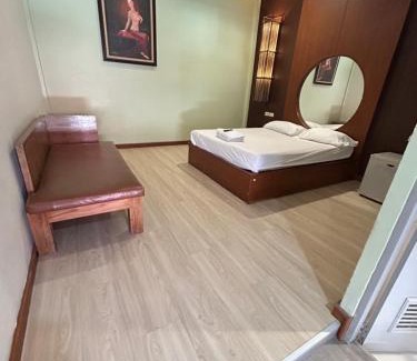 Khu Khot Hotel | Topinn Hotel