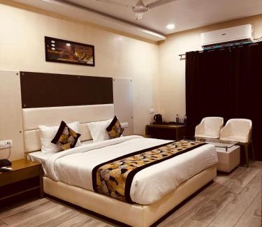 Marhi Hotel | Hotel Lotus Inn