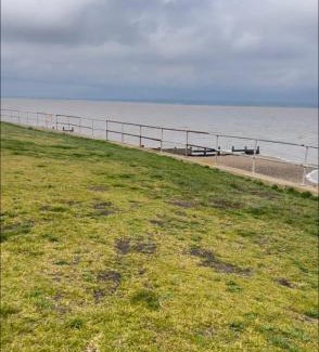 Isle of Grain Resort | Seaside Serenity at Kent Coast