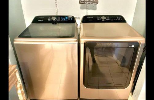 Northwest House | 4BR Home in heart of Town Center