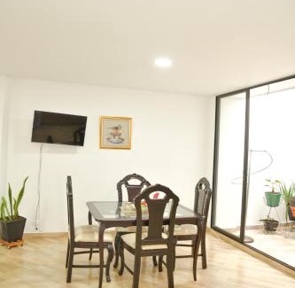 Retiro House | Casa de lujo En la Ceja, con parqueadero y BBQ