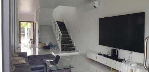 Mukh Kampul Bed & Breakfast | nicky homeland