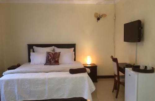 Lobatse Bed & Breakfast | Sondic guesthouse
