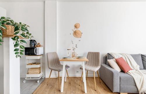 Cret de Roc Apartment | Studio cosy hyper-centre tout équipé, accès Wifi et Netflix