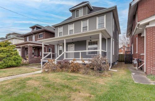 Merion Village Apartment | Columbus Vacation Rental about 3 Mi to Downtown!