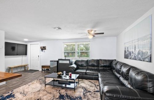 Ridge Wood Heights House | Ultimate Private Home with Heated Pool