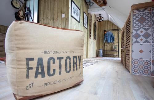 Neauphlette House | Le Moulin de l'étang