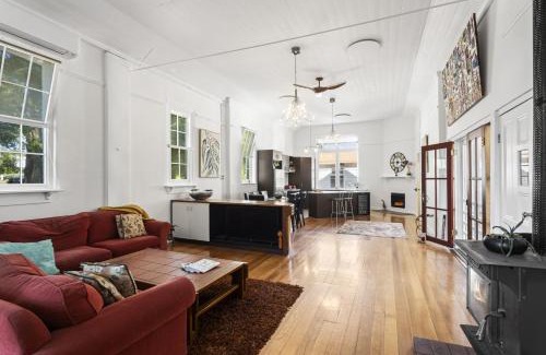 Glenlyon House | The Old Glenlyon School
