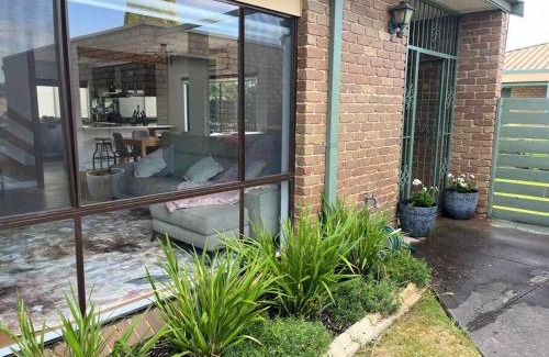 Cheltenham House | 3 Bedroom Home in Cheltenham