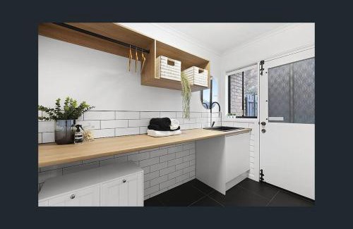 Cheltenham House | 3 Bedroom Home in Cheltenham