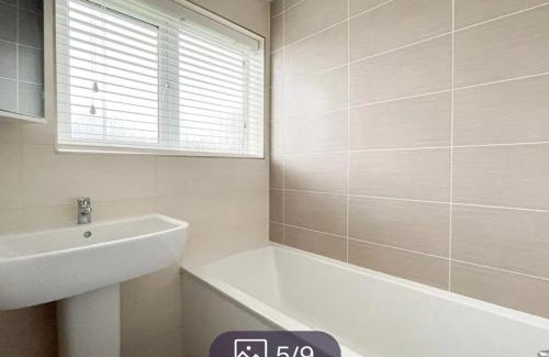 Charlton House | Room in apartment in Greather London
