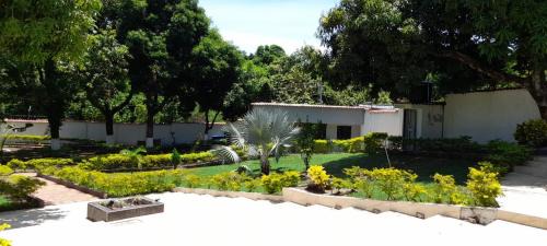 Guayabal House | PARAISO CVS ARMERO GUAYABAL
