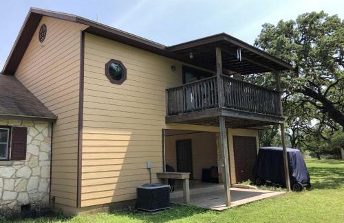 Bandera House | Rocky River House on Medina River