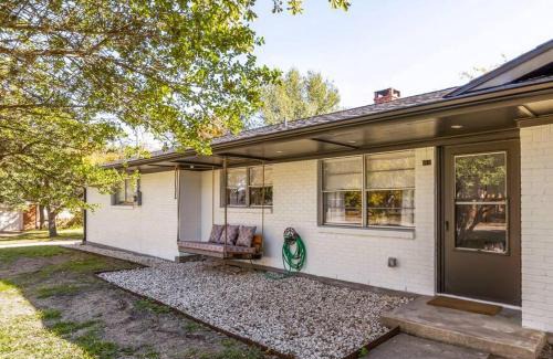 College Station Villa | The Luxe of Nagle