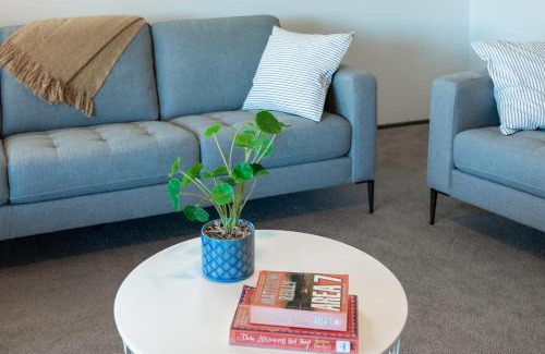 St. Georges Basin House | Jervis Bay 10-15 Min Drive To Famous Hyams Beach