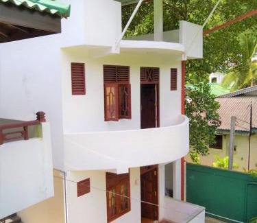 Rumassala Hotel | Starlight Villa Unawatuna