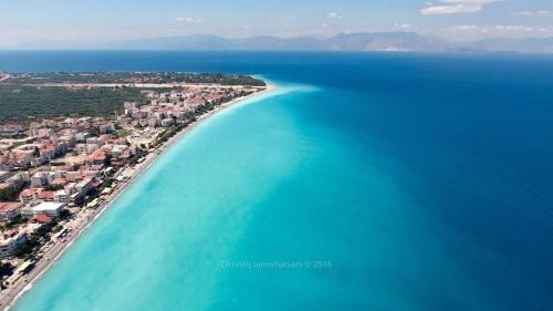 Egira House | Villa Dolphin - Beachfront Maisonette with Pool