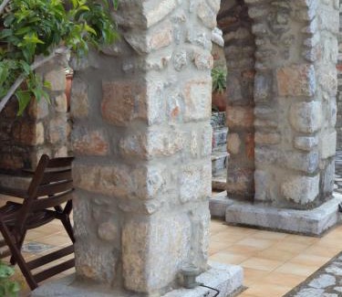 Omales Hotel | Castello Di Haria