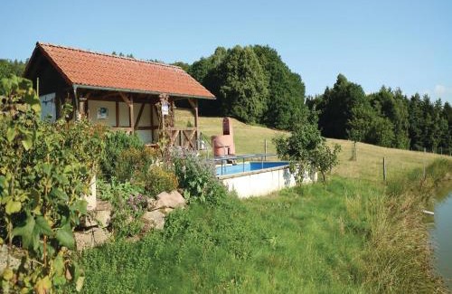 Hausles House | Holiday Home Mitwitz with a Fireplace 09