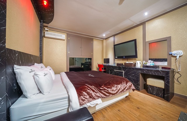 Gwangmyeong Valt Hotel